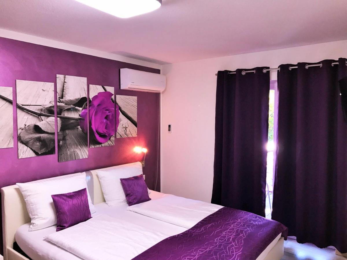 Eisberg Hotel Rust Gastehaus Chambre photo